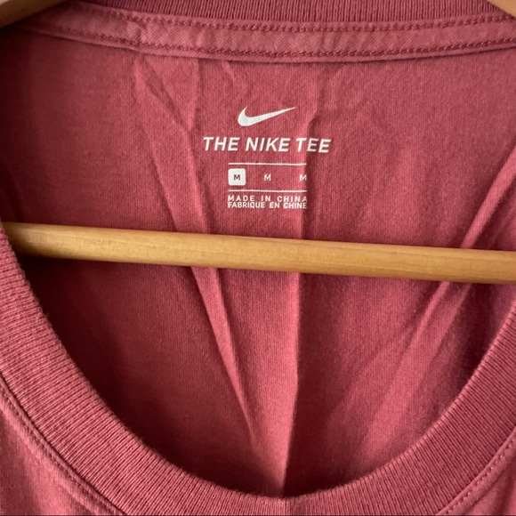 Nike pink short sleeve workout shirt crop top - Picture 2 of 4